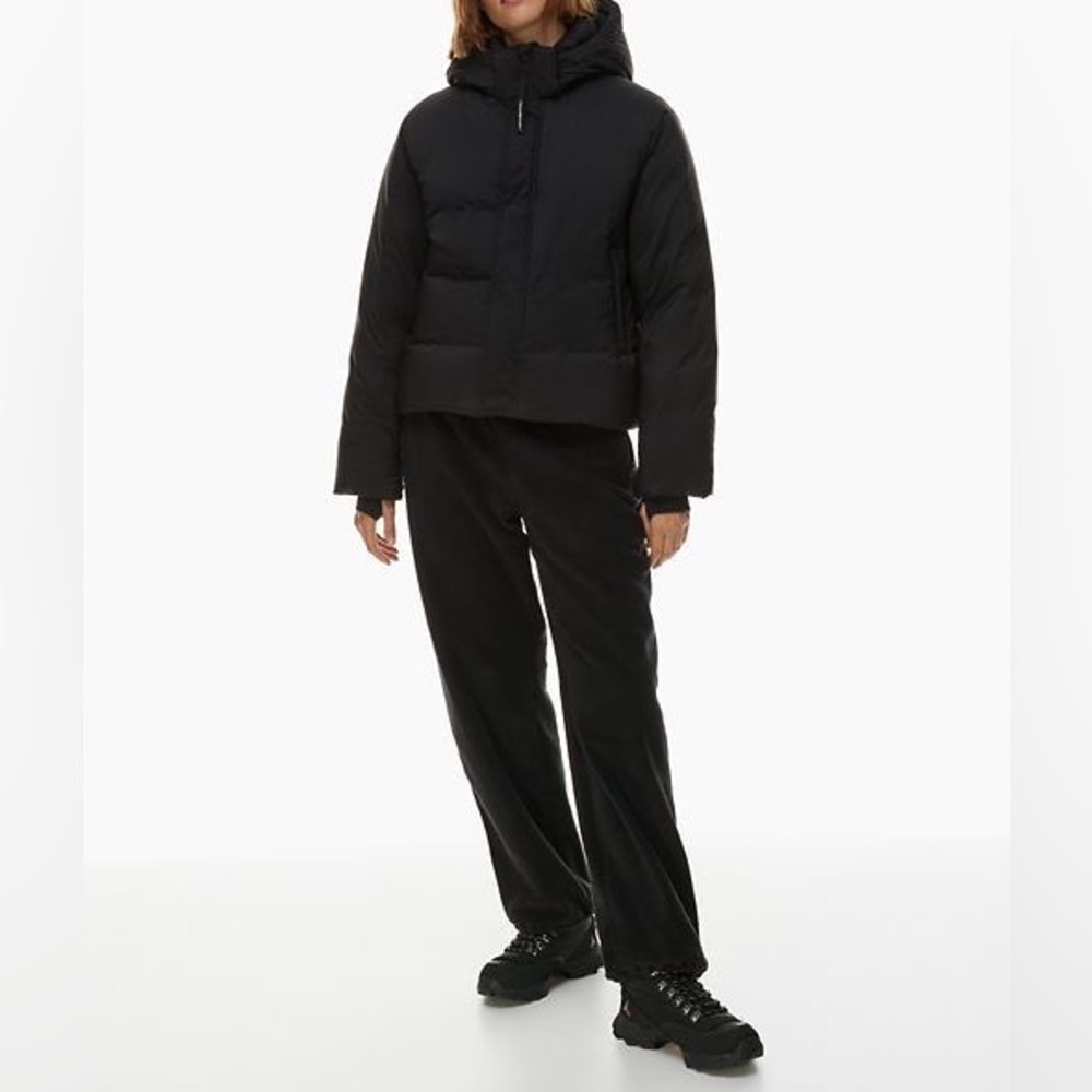 Aritzia Super Puff One-Puff Black Jacket Size S